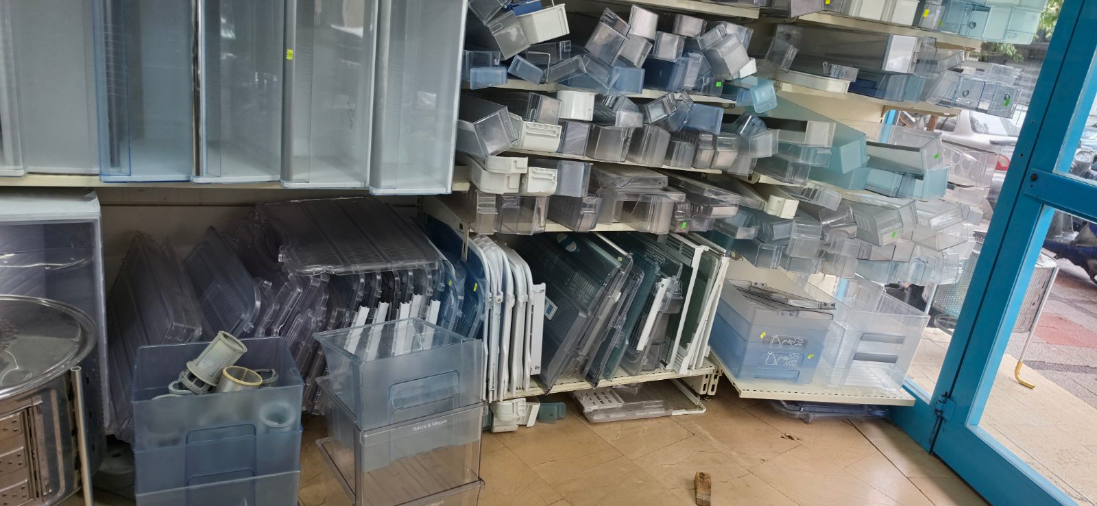 Bosch KSU40630NE Buzdolabı Kahvaltılık / Sıfır Derece Çekmecesi ve Ön Kapağı — görsel 2