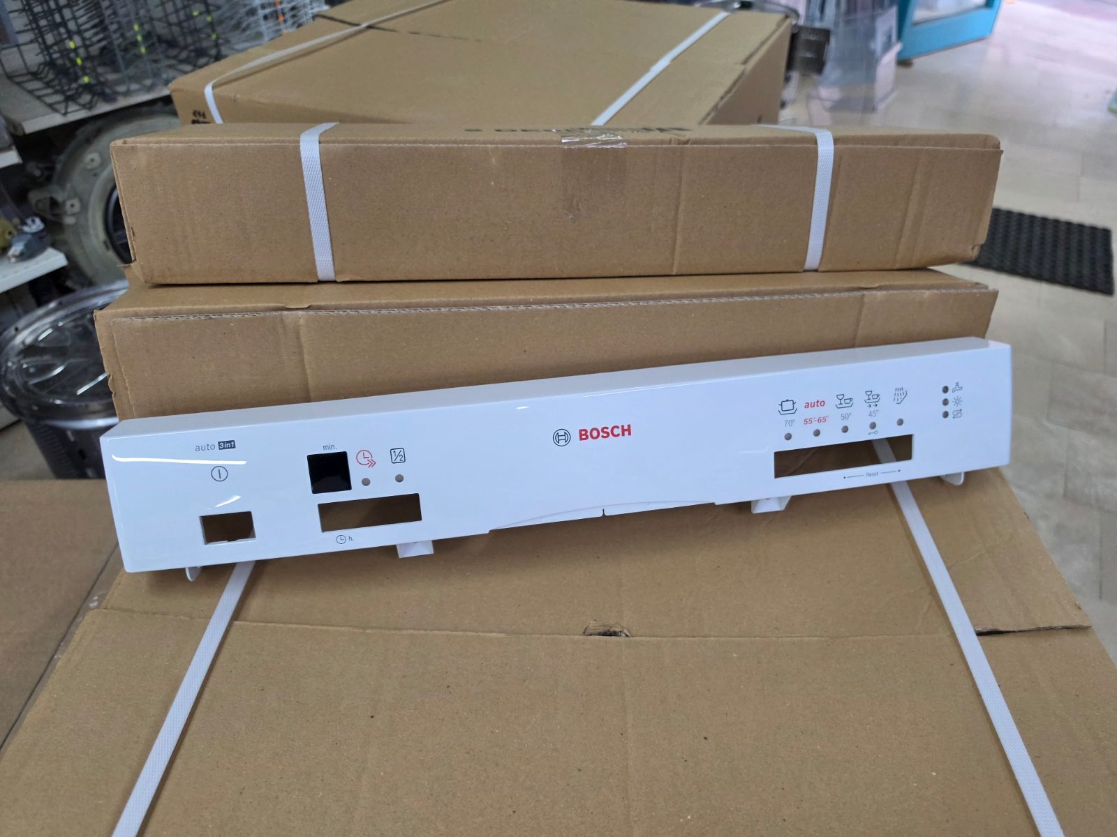 Bosch Bulaşık Makinesi Orijinal Ön Kontrol Paneli Plastiği (00665305 / 00987246) — görsel 2