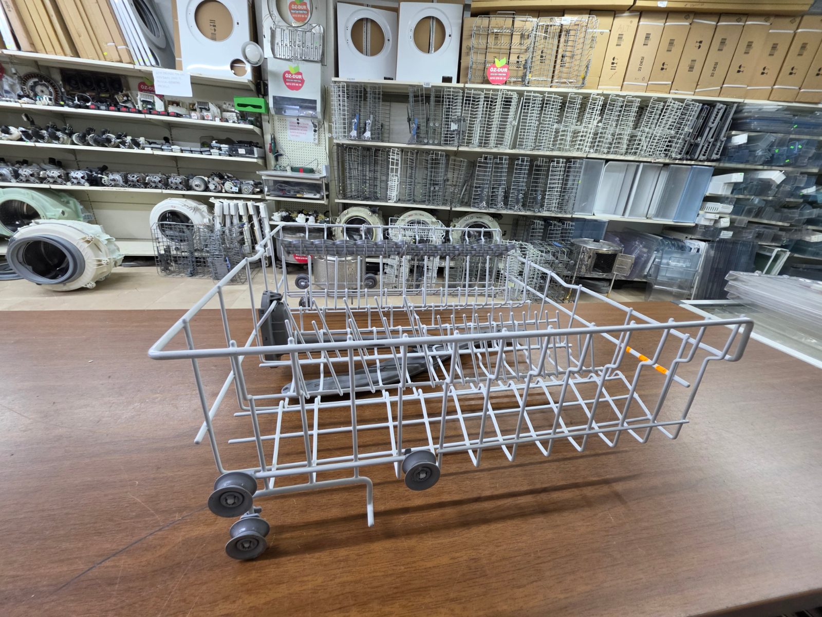 Bosch SE25235/17 Bulaşık Makinesi Üst Sepeti (Fıskiye ve Tekerlekli) — görsel 20