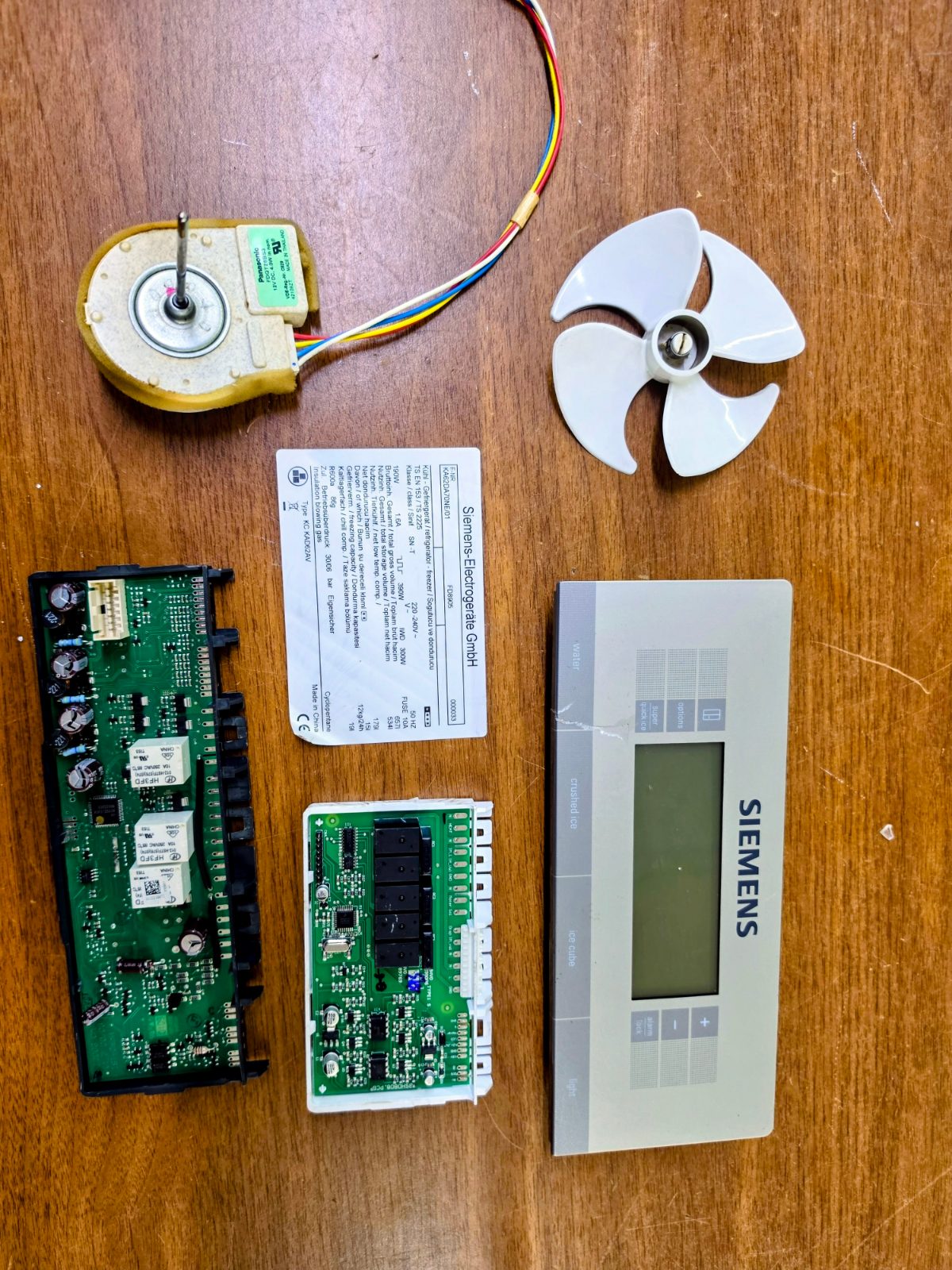 Siemens Gardırop Tipi Buzdolabı Yedek Parçaları (KA62DA70NE/01) - Kart, Ekran, Fan — görsel 5