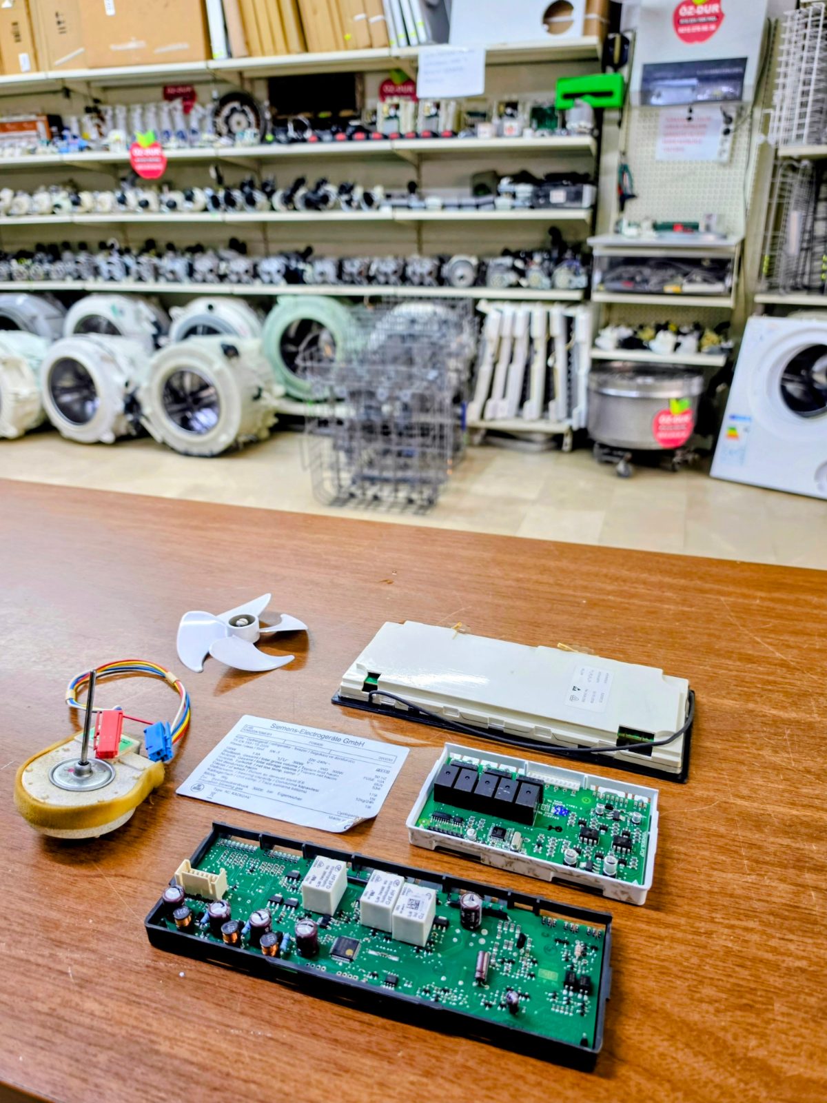Siemens Gardırop Tipi Buzdolabı Yedek Parçaları (KA62DA70NE/01) - Kart, Ekran, Fan — görsel 9