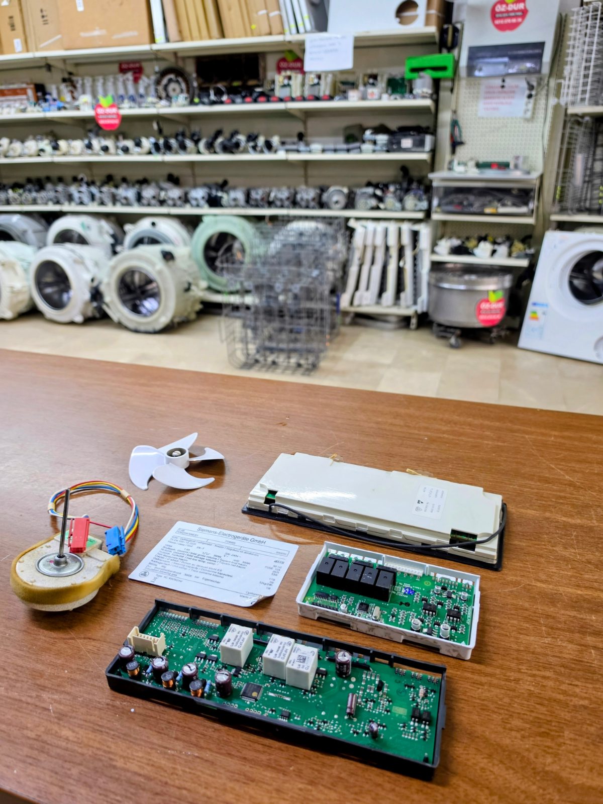 Siemens Gardırop Tipi Buzdolabı Yedek Parçaları (KA62DA70NE/01) - Kart, Ekran, Fan — görsel 10