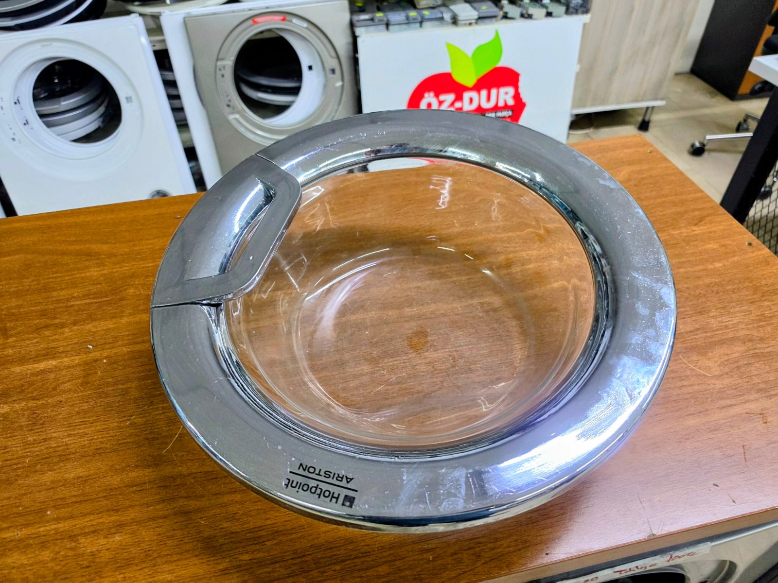 Hotpoint Ariston FMF 723 - 823 - 923 Uyumlu Orijinal Ön Kapak Camlı Krom — görsel 4