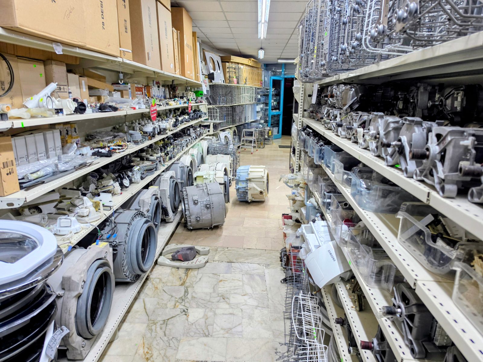 Özdur Teknik'ten Hoover Candy Kurutma Makinesi Kapak İçi Su Tankı — görsel 9