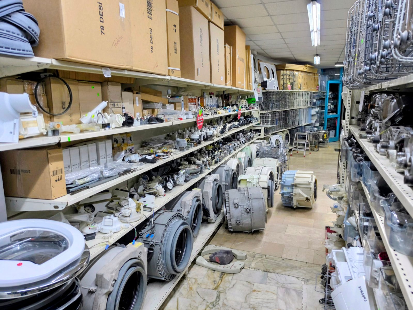 Özdur Teknik'ten Hoover Candy Kurutma Makinesi Kapak İçi Su Tankı — görsel 10