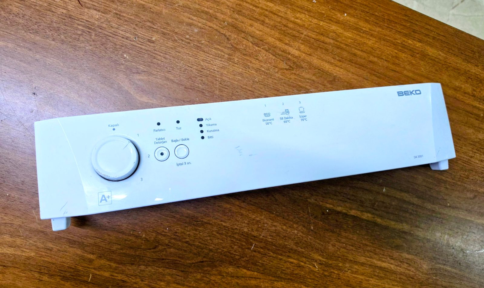 Beko D4 3001 Bulaşık Makinesi Ön Kontrol Paneli - Temiz / Orjinal Çıkma — görsel 1