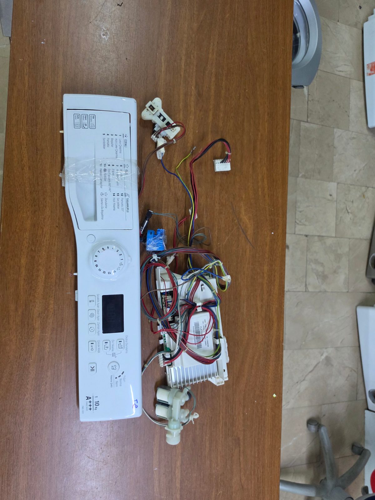 Hotpoint Ariston FMG 1023 Çamaşır Makinesi Ön Panel, Beyin Elektronik Kart ve Tesisat Komple Set — görsel 3
