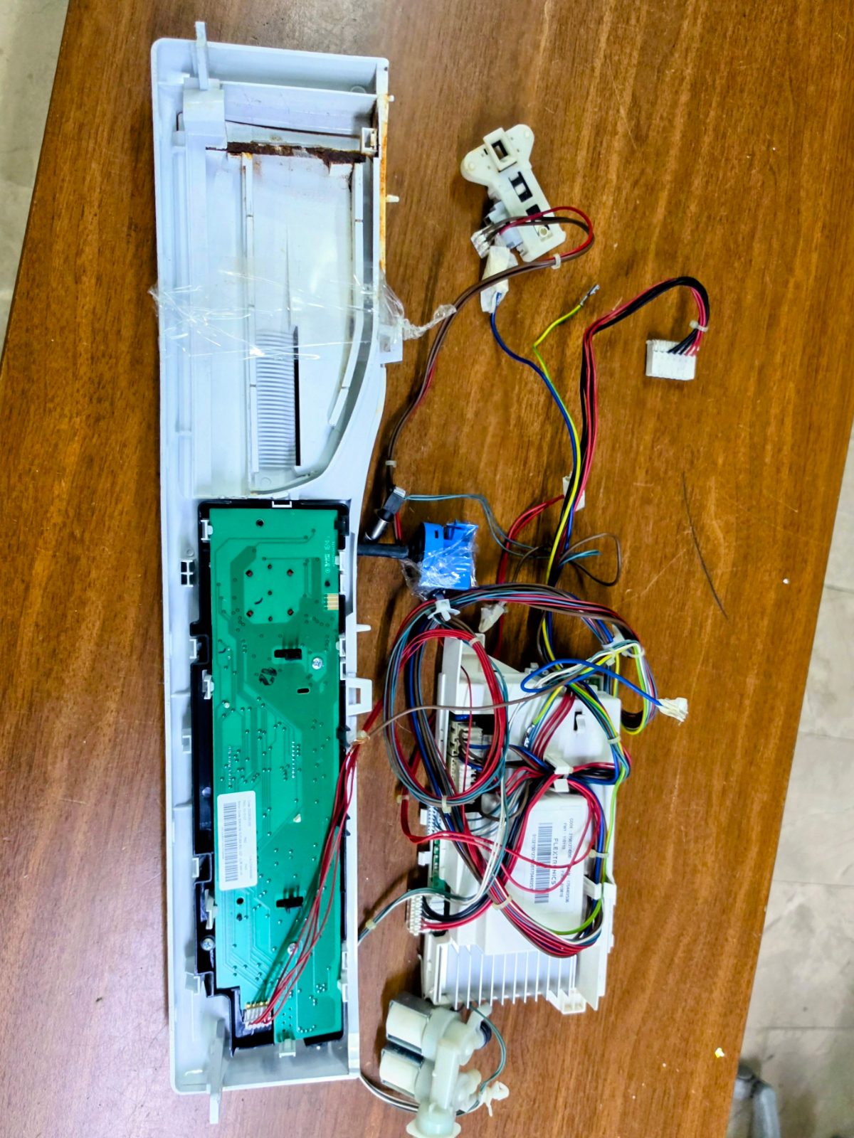 Hotpoint Ariston FMG 1023 Çamaşır Makinesi Ön Panel, Beyin Elektronik Kart ve Tesisat Komple Set — görsel 4