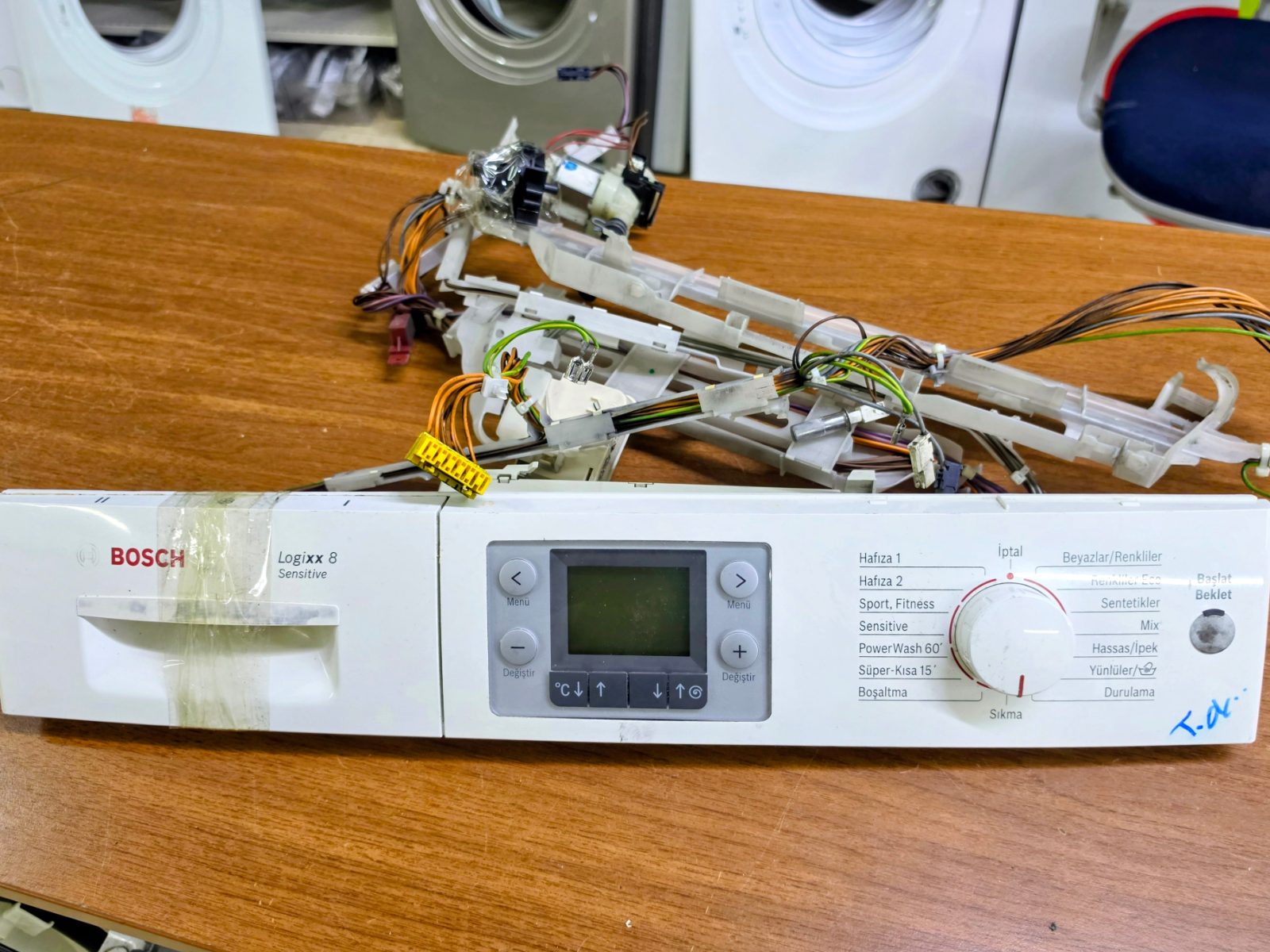 Bosch Logixx 8 Sensitive Çamaşır Makinesi Ön Panel, Ekran Kartı ve Kablo Tesisatı (Özdur Yedek Parça) — görsel 1