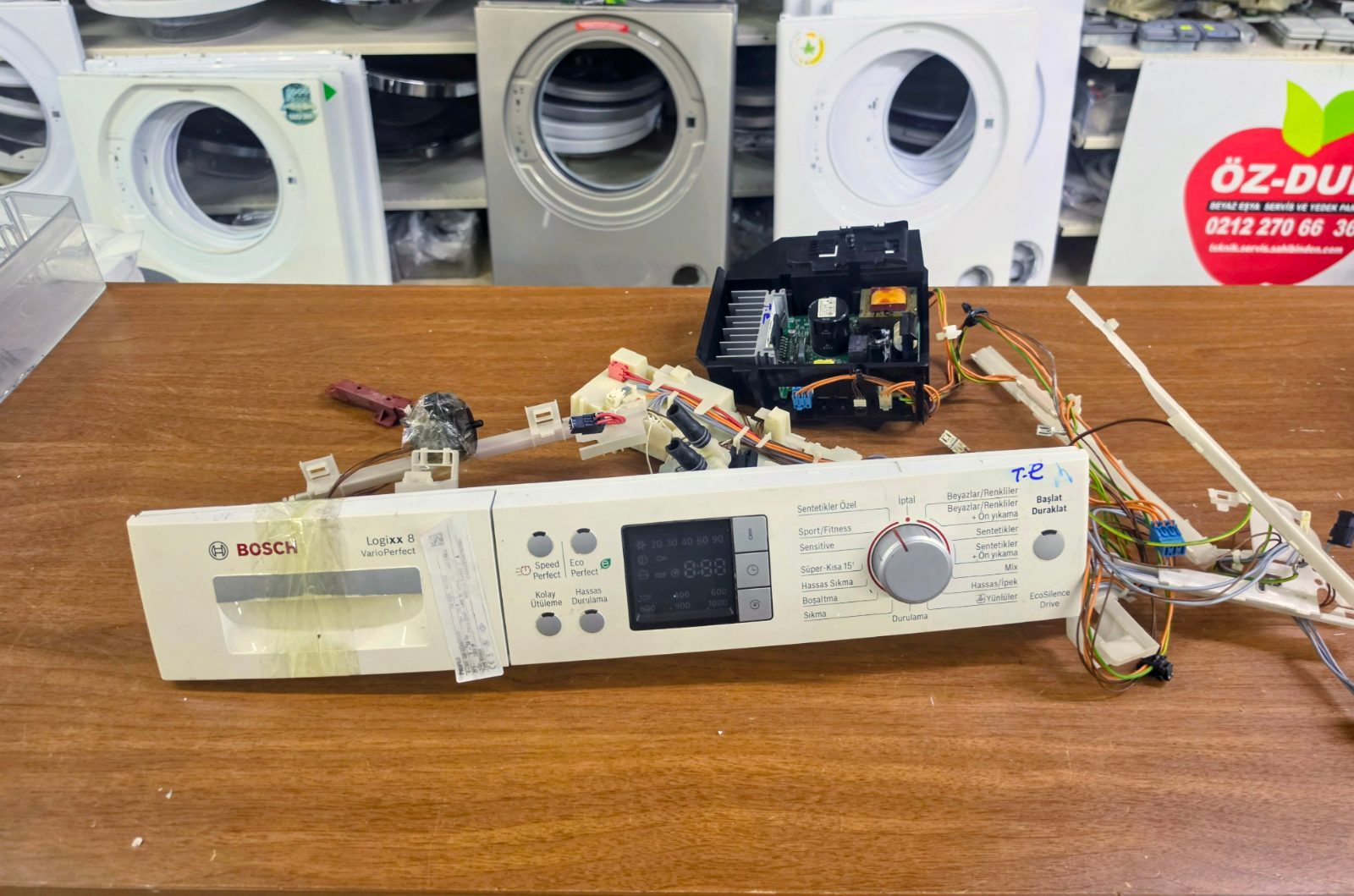 Bosch Logixx 8 Varioperfect Çamaşır Makinesi Elektronik Kart, Ön Panel ve Kablo Tesisatı Seti (Profilo CM102K0TR/09 - 1000 Devir / 8 kg) — görsel 3