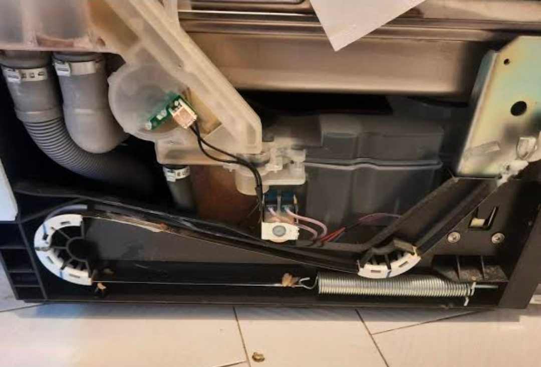 Samsung DW-FN310 DW-FN320 Bulaşık Makinesi Kapı Yay ve Çelik Halat Takımı (Set) — görsel 10