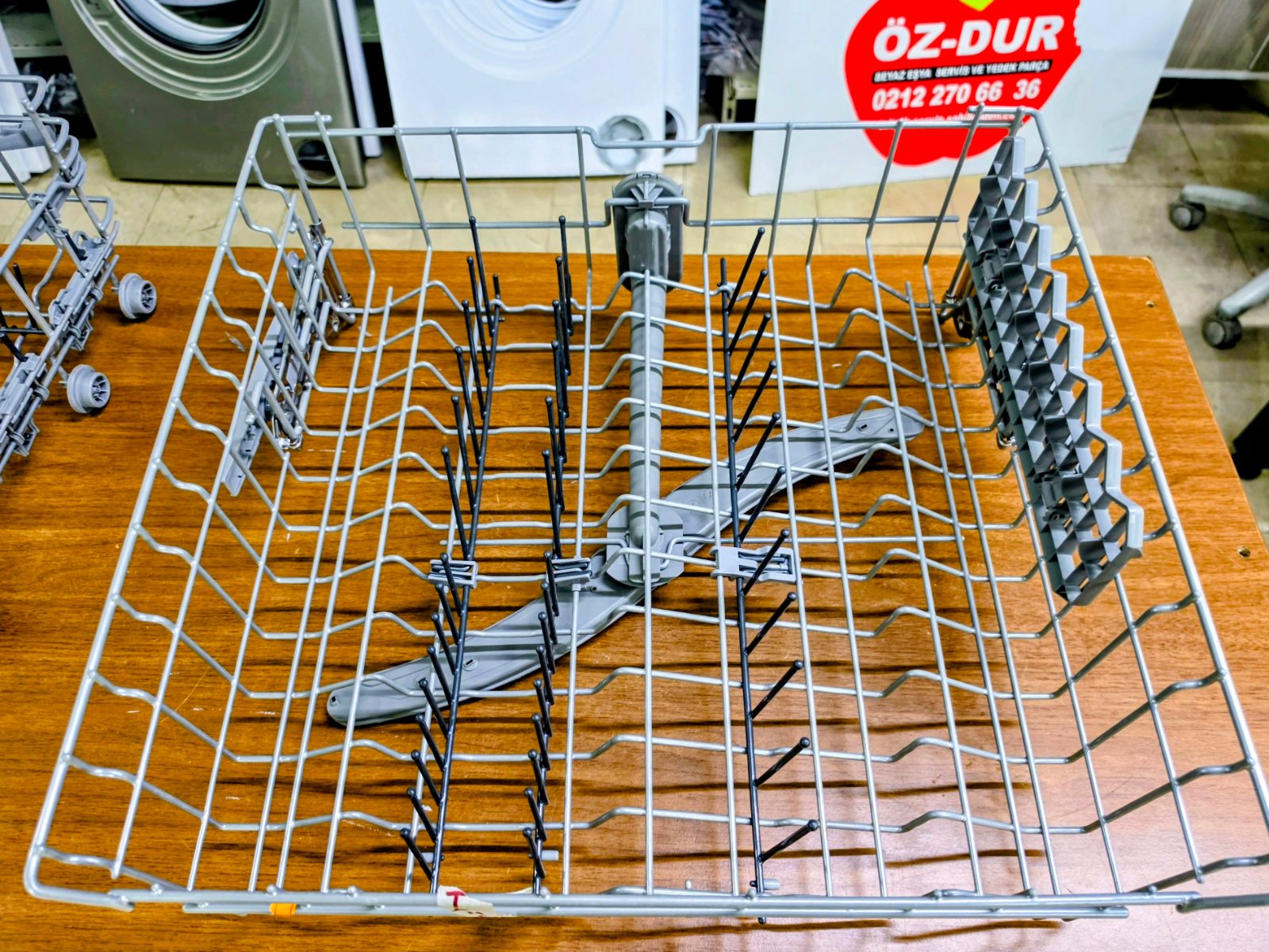 Siemens Bosch Profilo Uyumlu Bulaşık Makinesi Alt ve Üst Sepet Takımı (SE53E534ESiemens Bosch Profilo Uyumlu Bulaşık Makinesi Alt ve Üst Sepet Takımı (SE53E534EU Uyumlu)U Uyumlu)