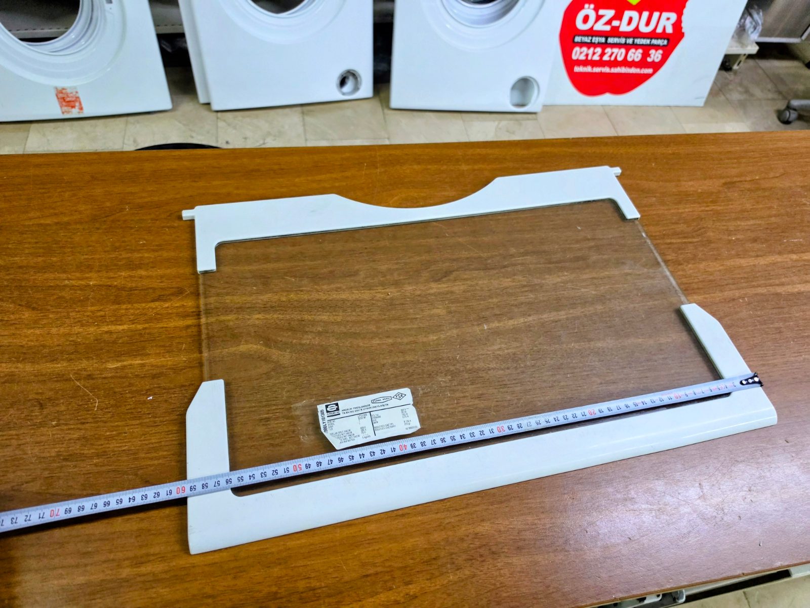 Arçelik 5034 NF Buzdolabı Çıkma Orijinal Cam Raf / Genişlik: 63.5 cm