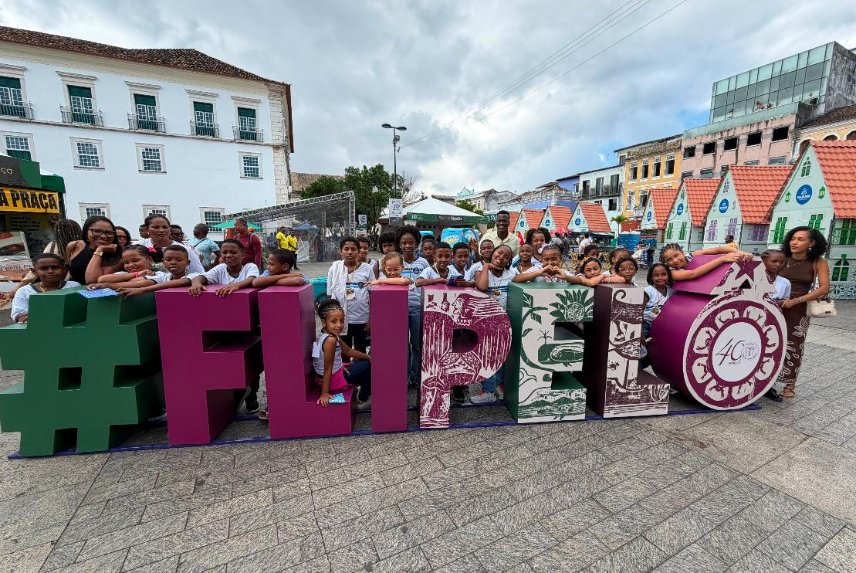 Estudantes de São Francisco do Conde participam de imersão cultural durante a FLIPELÔ
