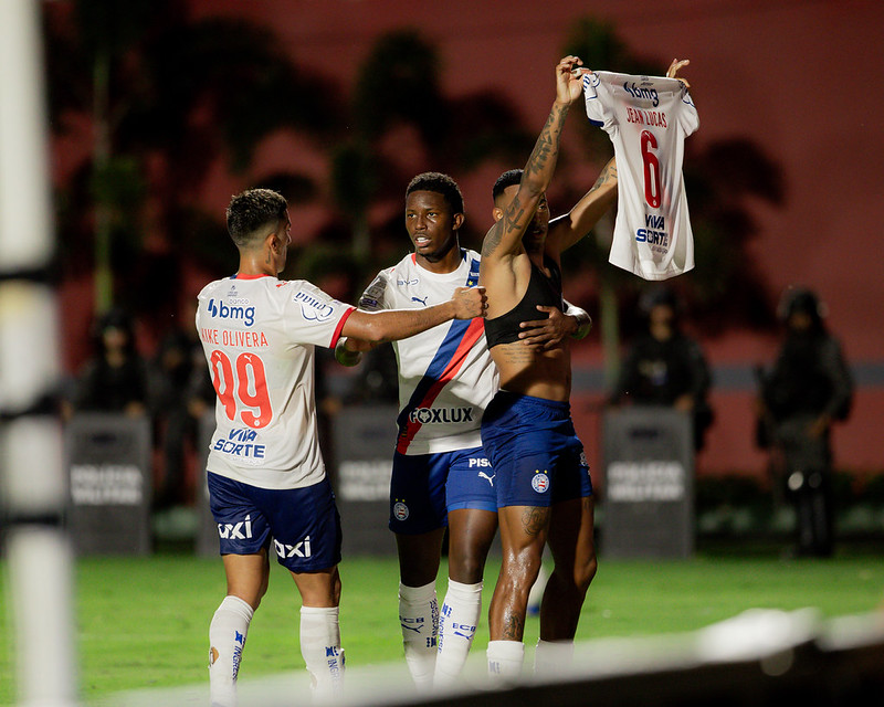 STJD pune Cacá e Marinho após confusão no último Ba-Vi