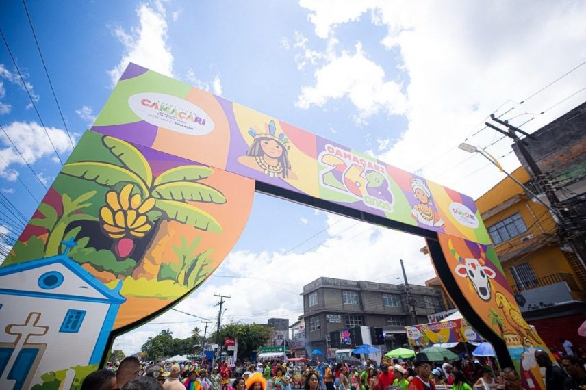 Camaçari comemora 268 anos com desfile que reúne escolas e manifestações culturais