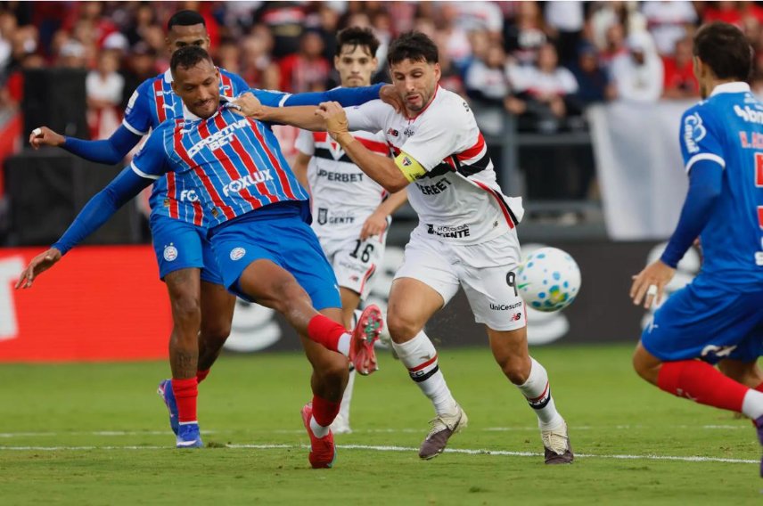 Bahia vence o São Paulo em jogo de cinco gols e segue firme na luta pela Libertadores