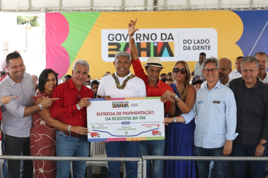 Teodoro Sampaio lidera apoio a Lula na Bahia e recebe visita de Jerônimo