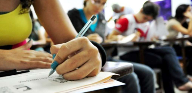 Bahia convoca mais de 300 profissionais para reforçar rede estadual de ensino