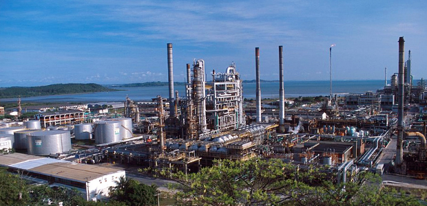 Refinaria de Mataripe completa 76 anos com recorde de processamento e investimentos na Bahia