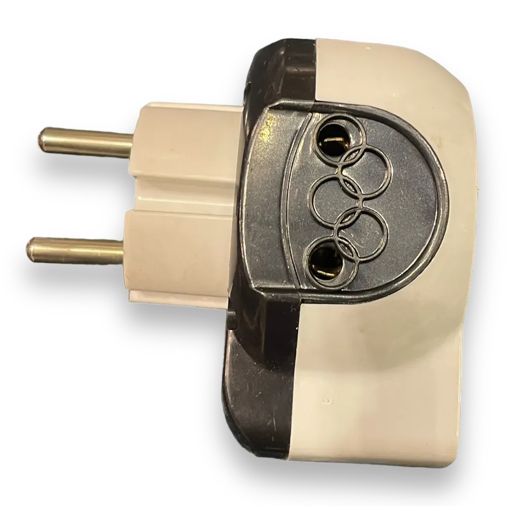 Image of product MULTI PLUG ADAPTER WITH 2 USB