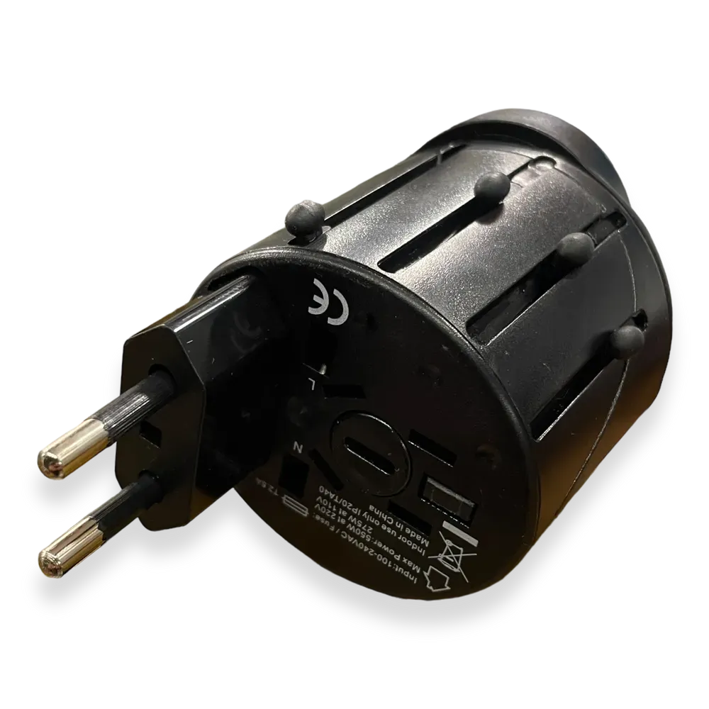 Image of product UNIVERSAL TRAVEL ADAPTER