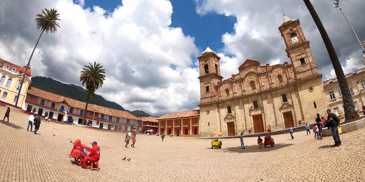 TOUR  CATEDRAL DE SAL DE ZIPAQUIRA