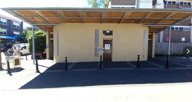 Katoomba - Studleigh Place Public Toilet