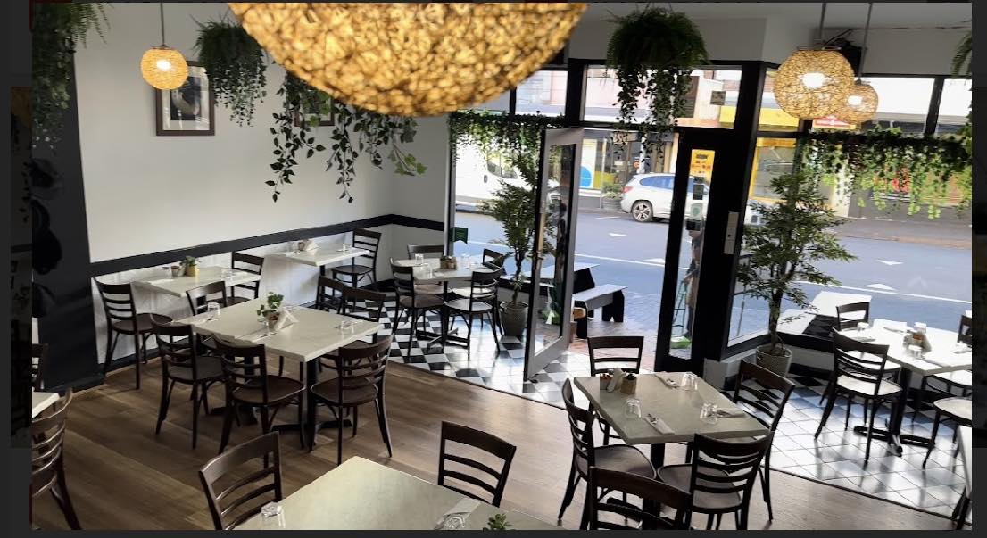 ✅ Hatter's Cafe & Restaurant