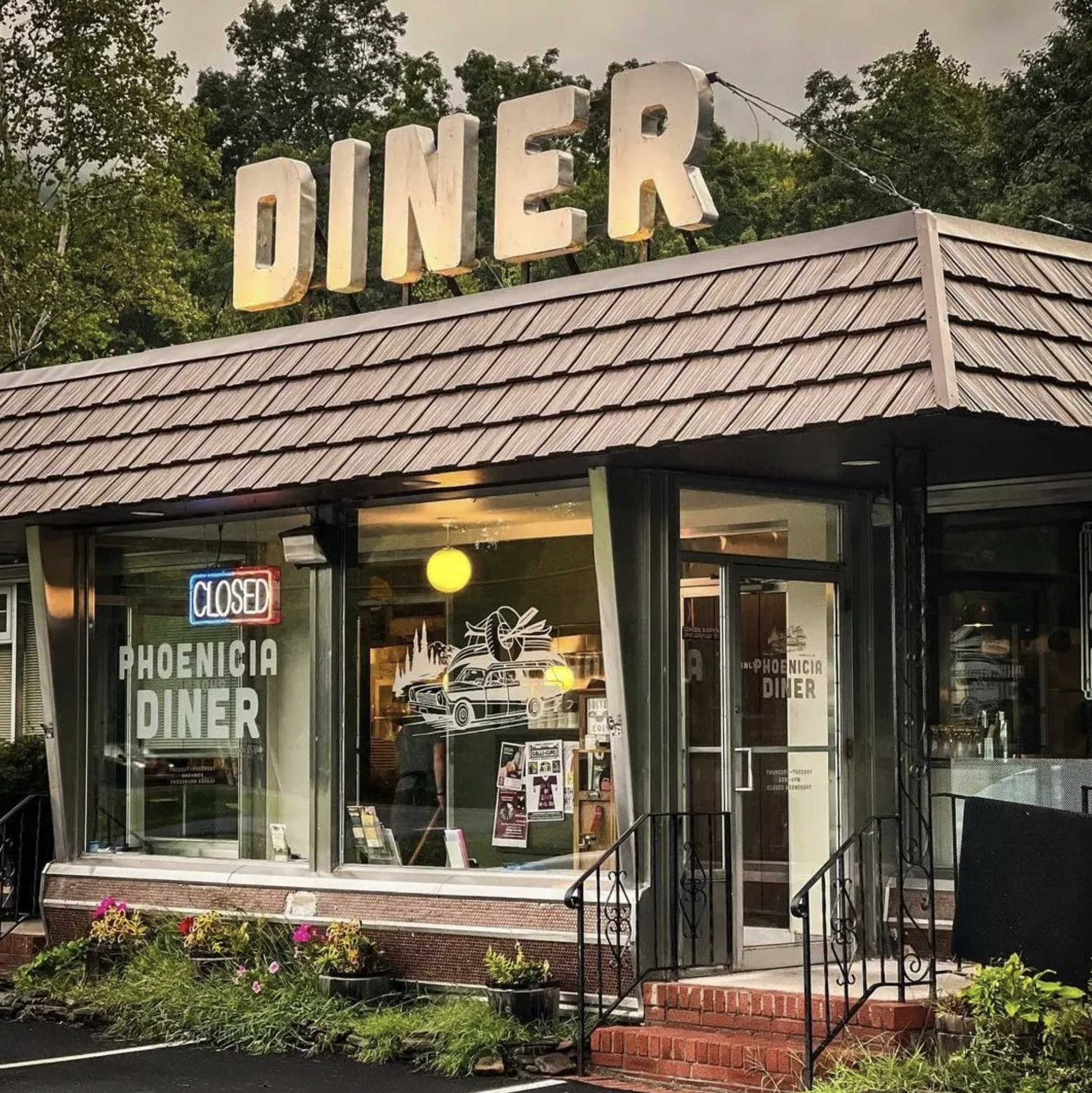 Phoenicia Diner