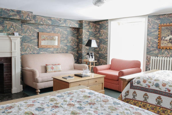 Beekman Arms & Delamater Inn