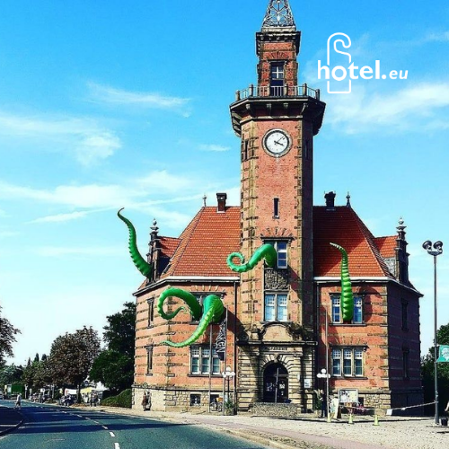 DORTMUND 85+ Stays and Explore