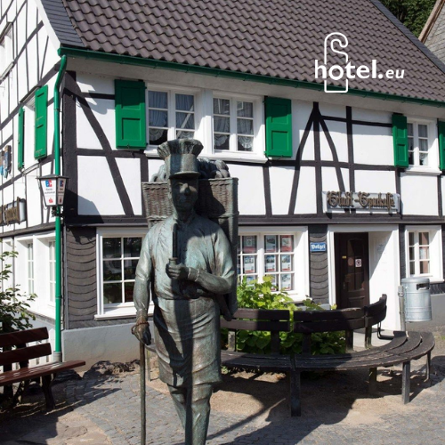 SOLINGEN 105+ Stays and Discover