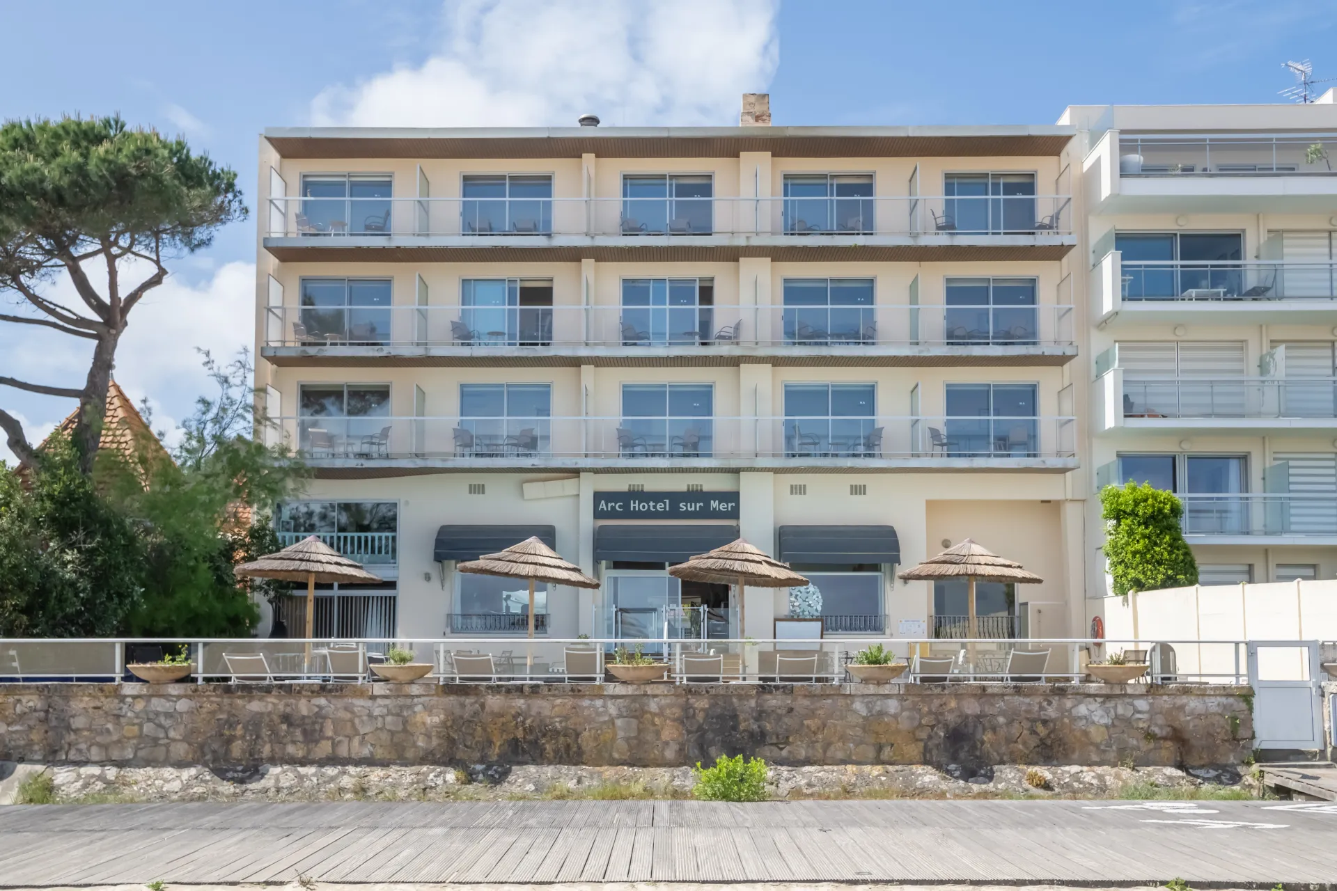 ARC HÔTEL SUR MER