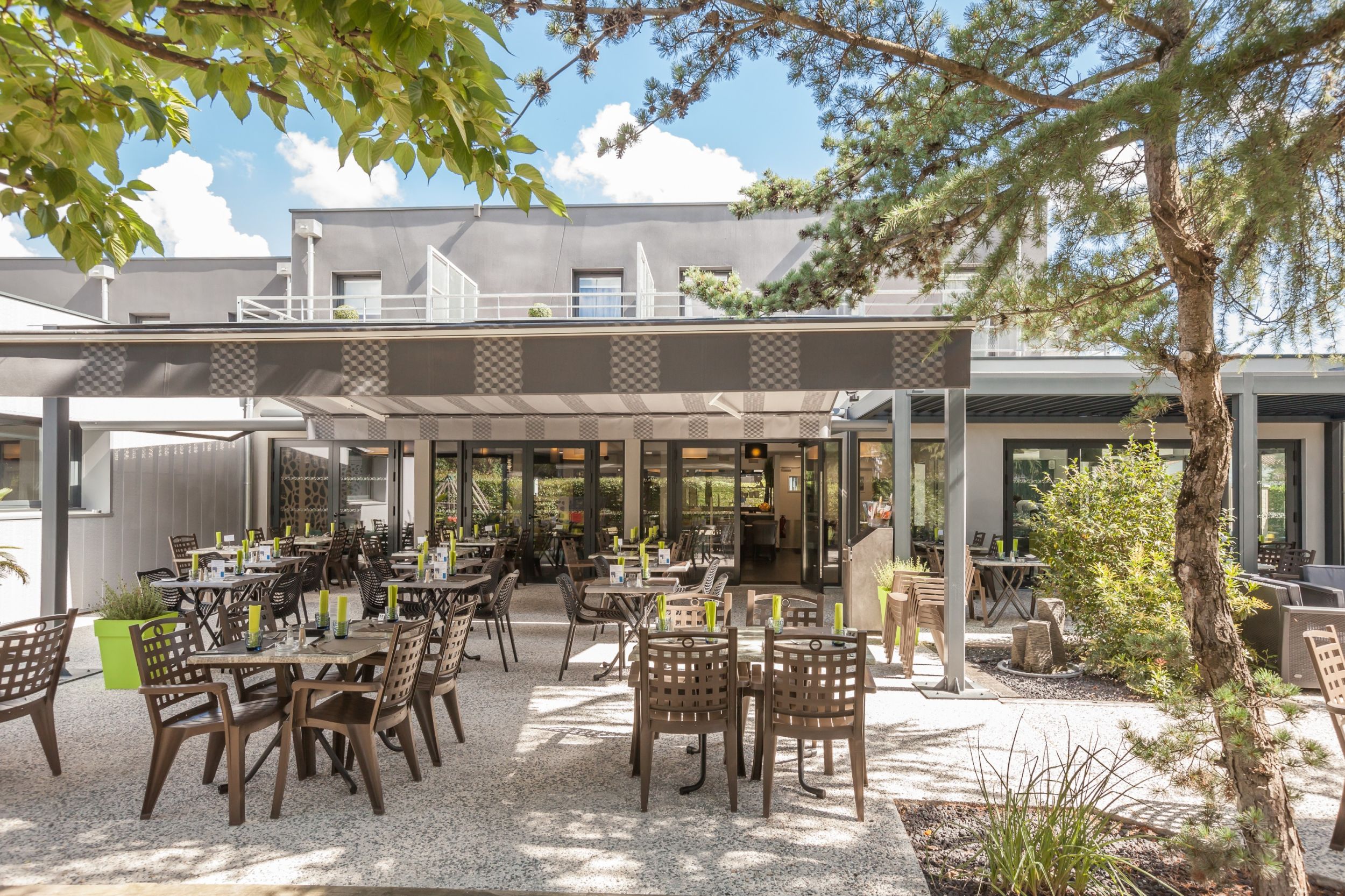 HÔTEL AU COMTÉ D'ORNON