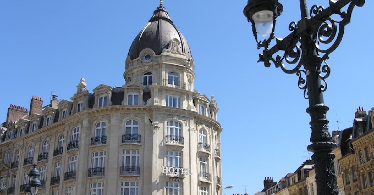 HÔTEL CARLTON