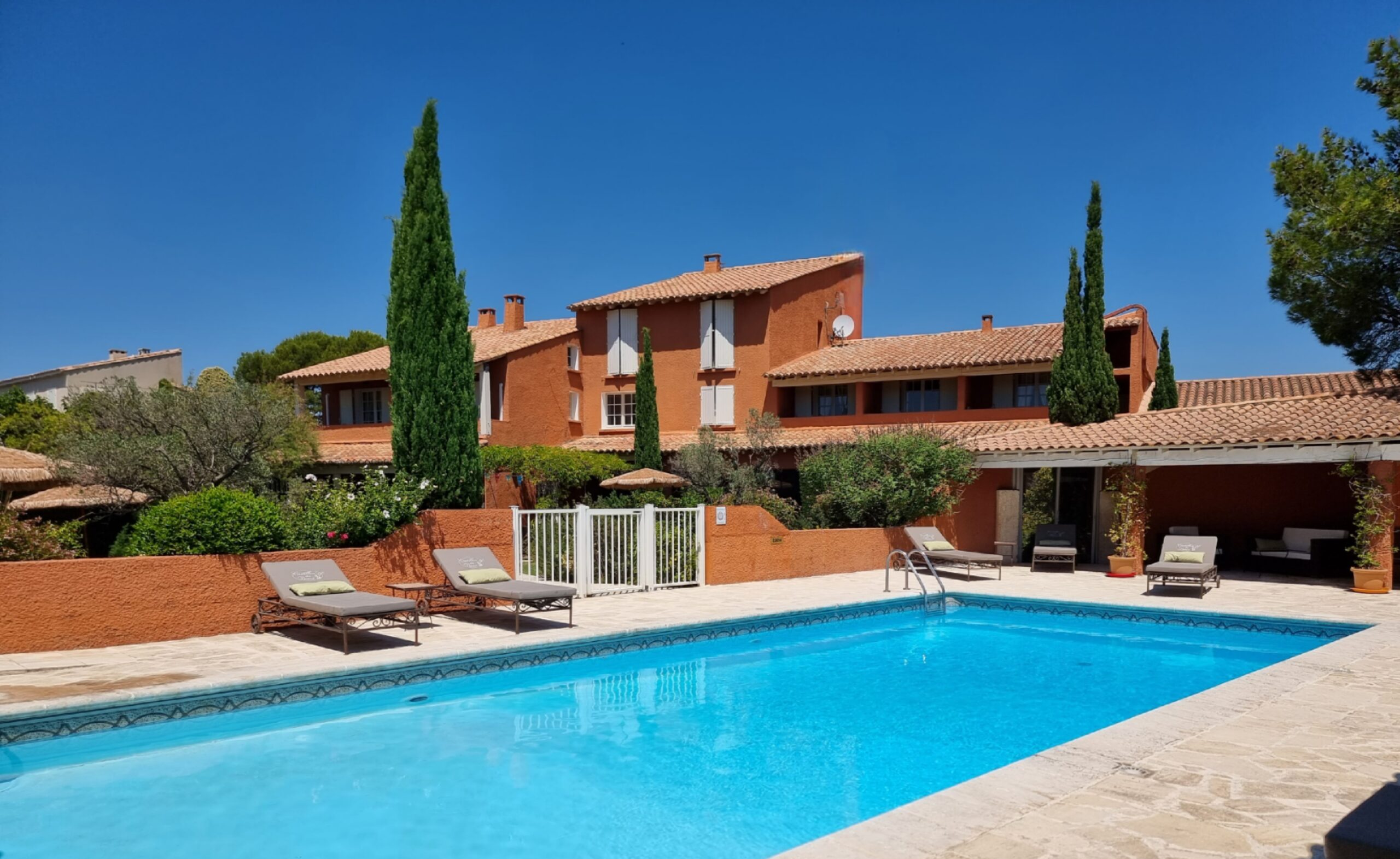 HOTEL CASTILLON DES BAUX