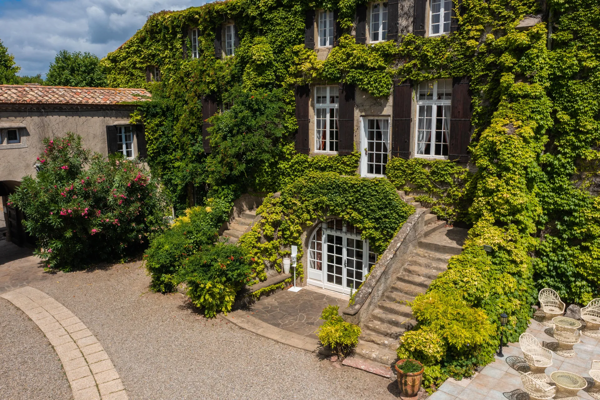 HÔTELLERIE DU CHÂTEAU DE FLOURE
