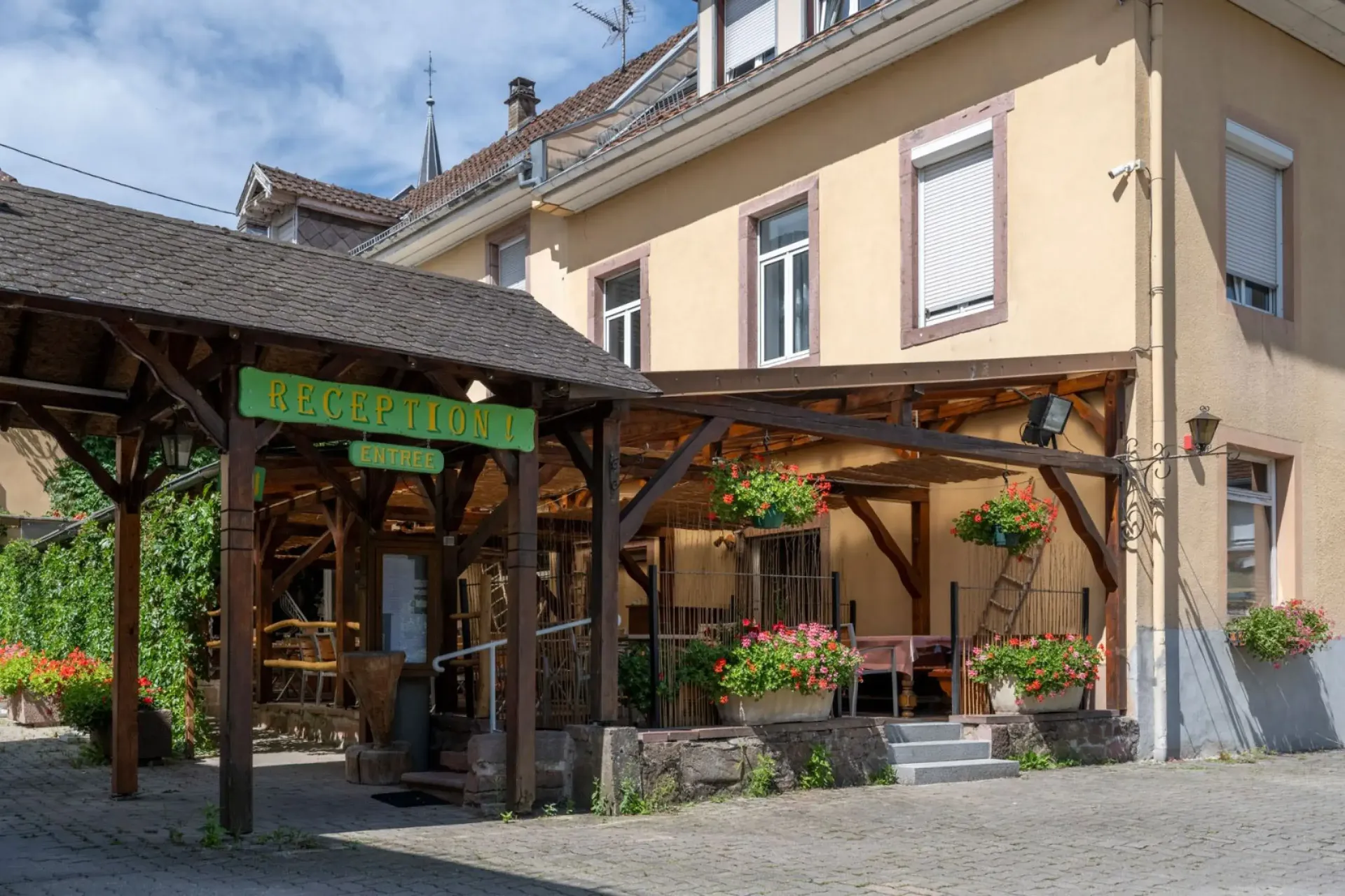 HÔTEL RESTAURANT DU FAUDÉ
