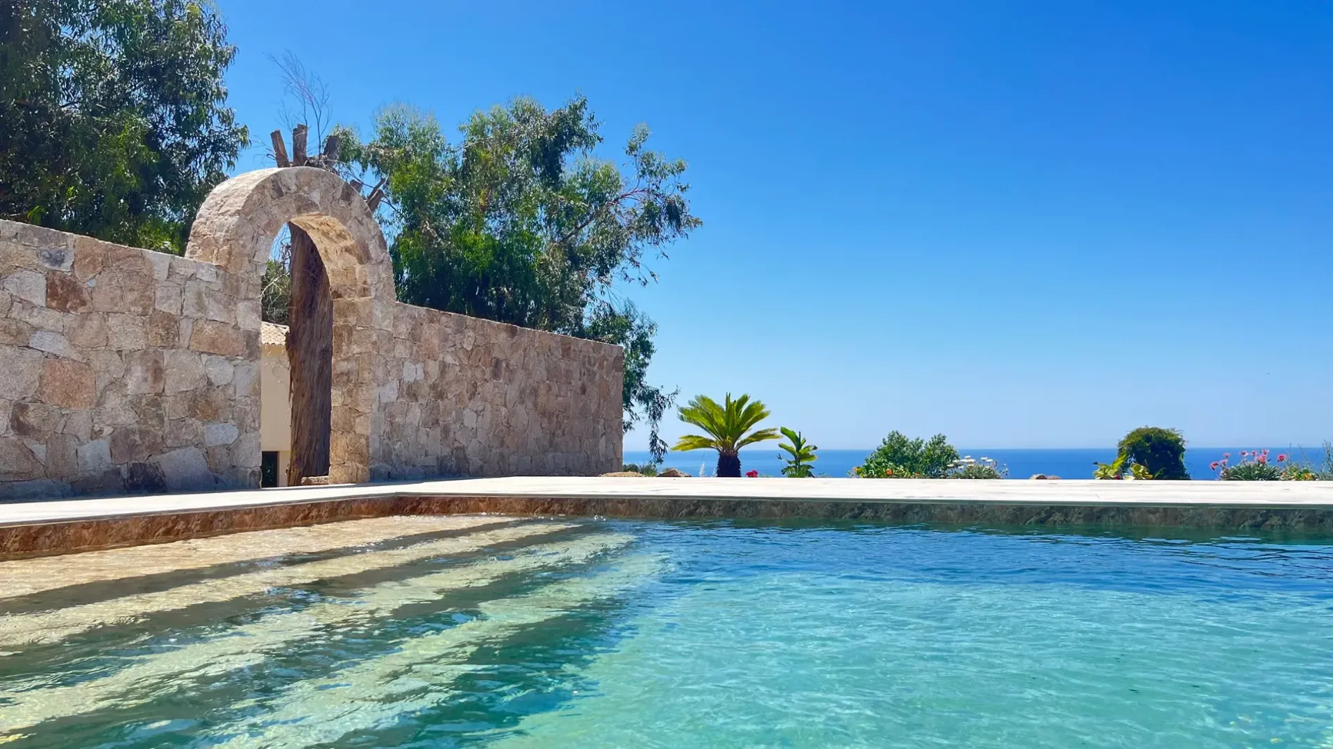 AUBERGE FERAYOLA