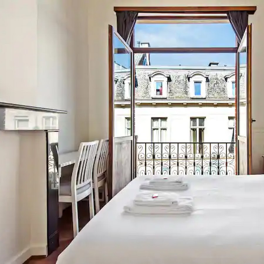 The Old One Fifteen by Romy&Travis