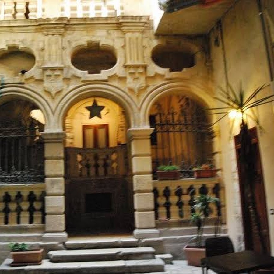 Sisters Residence B & B