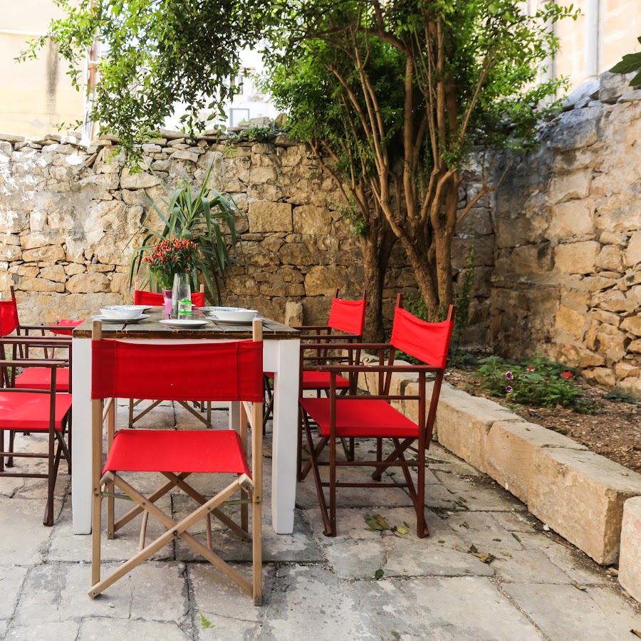 House Of Pomegranates by Holi