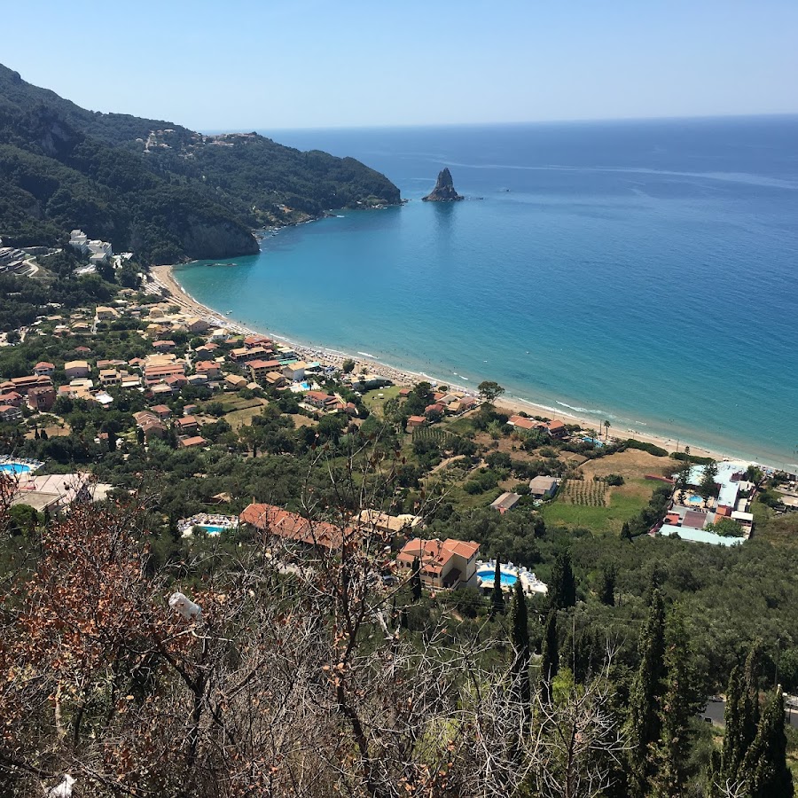 Sebastian's Family Hotel & Taverna
