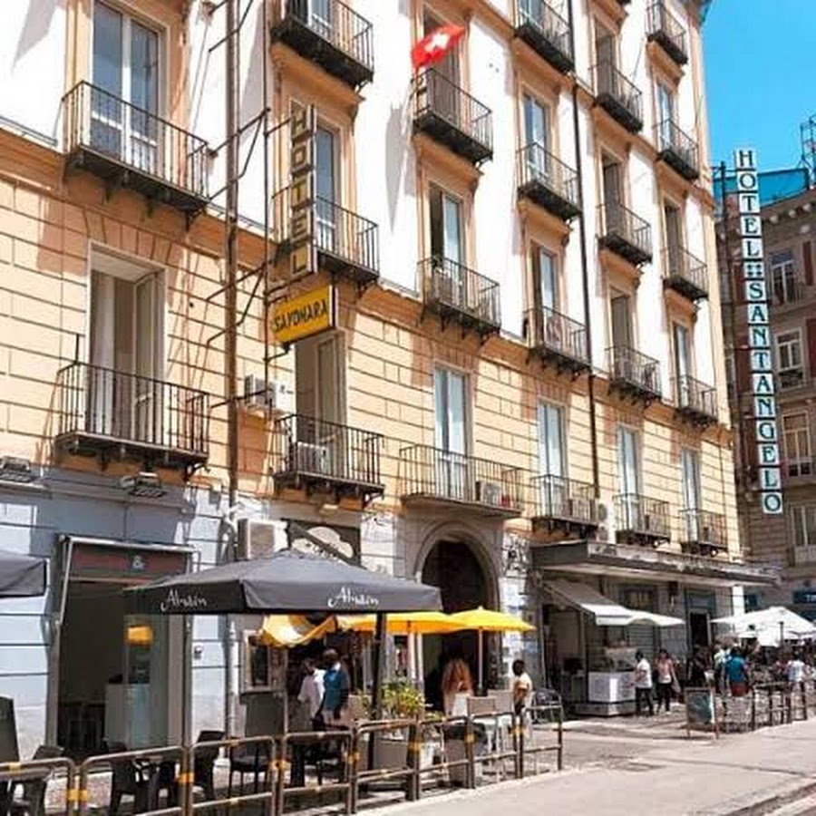 Philip Royal - B&B Napoli Centro