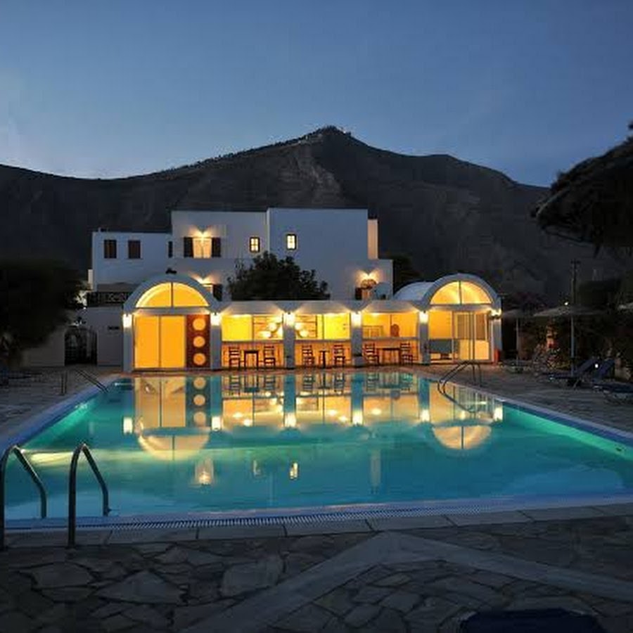 Santa Irini Hotel