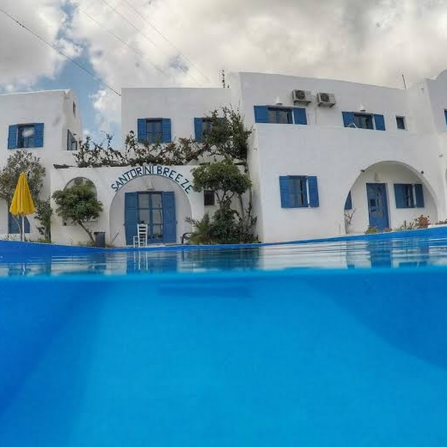 Santorini Breeze