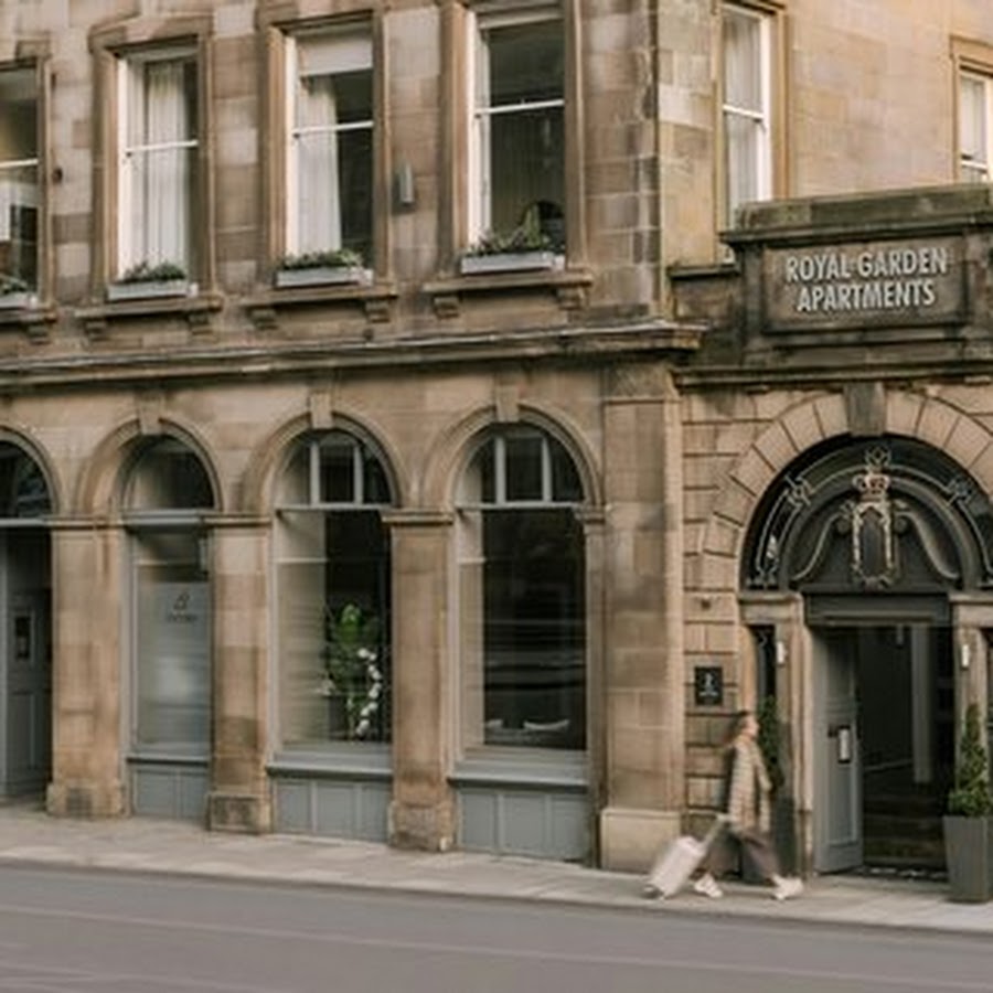 Sonder Royal Garden Apartments