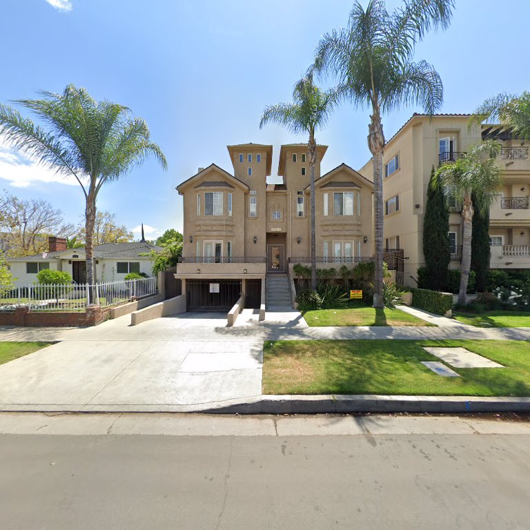 12241 Moorpark Street