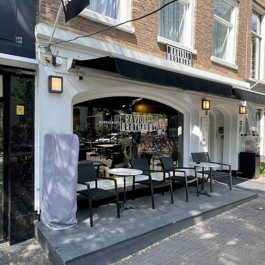 Restaurant Ravioli Brothers